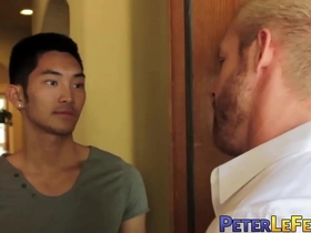 Hunky jock's throbbing member gets the attention it deserves from a cute, eager gaysian. A wild, hardcore ride ensues, culminating in a hot, messy finish.