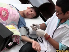 Asia twink gets his medical exam by a hot doctor. Their steamy bareback action leads to a messy, creamy finish. Watch this gay amateur video for a wild ride.