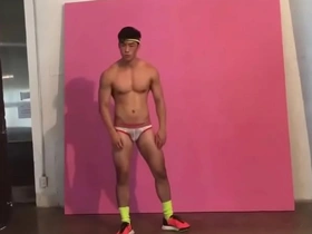 Kwan Wai Kin, a renowned gay idol, invites three handsome men to his luxurious apartment for a night of passionate pleasure. Witness their intense encounters as they indulge in unforgettable moments of gay sex.