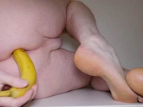 Deep banana anal